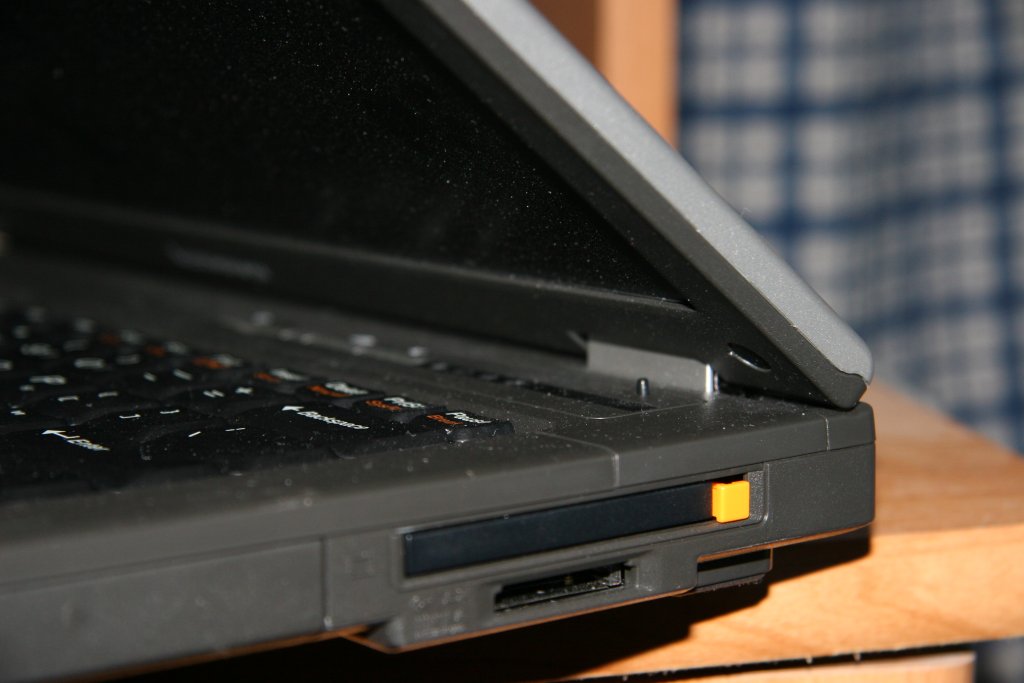 laptop with pcmcia slot